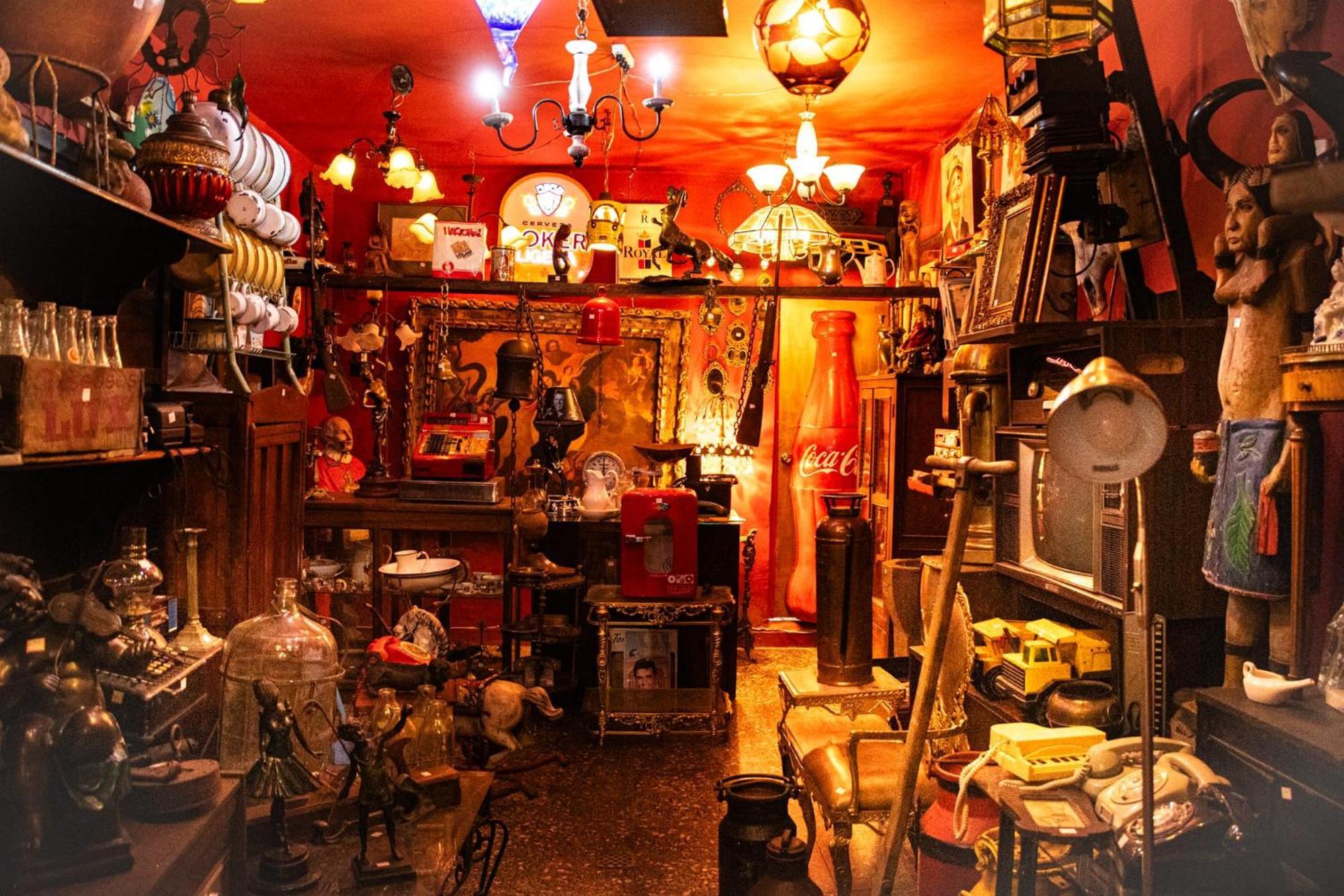 Casa Almarita - Hostal, Bar Y Restaurante 麦德林 外观 照片